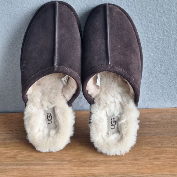 UGG Scuff Slippers Men’s 9 Espresso Suede Sheepskin Wool Lined EU 42 main image 5